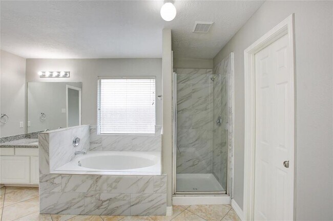 Building Photo - 2301 Wimberly Dr