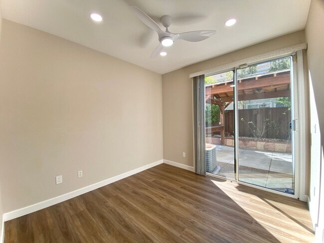 Building Photo - Gorgeous 4-bedroom Ardenwood Home for rent...