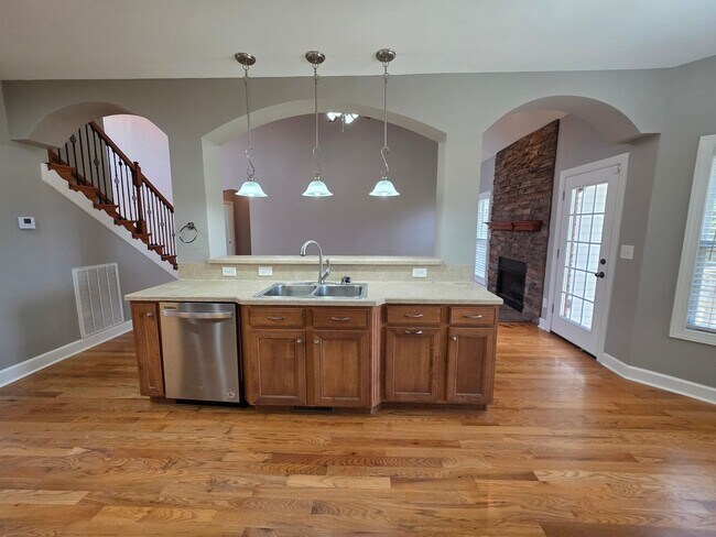 Building Photo - Magnificent Custom Home in Drakes Cove