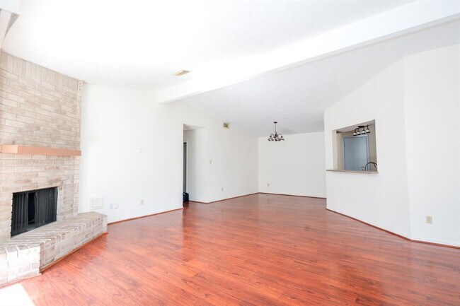 Building Photo - 4166 Amir St