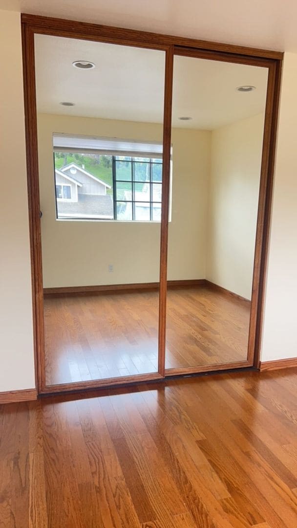Building Photo - OCEAN VIEW Home in the gated Community of ...