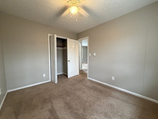 Building Photo - 187 Loch Ln