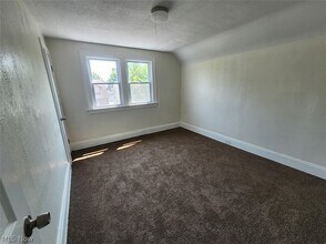 Building Photo - 12905 Watterson Ave