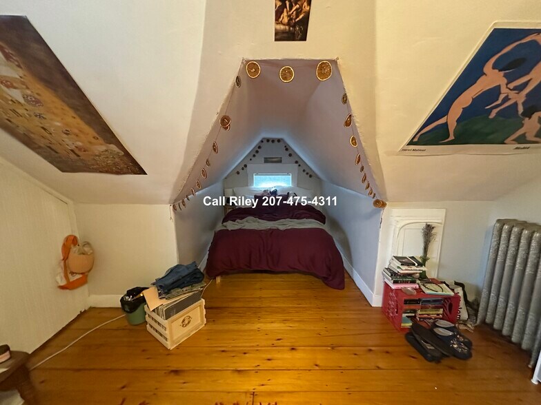 Building Photo - 11 Reedsdale St