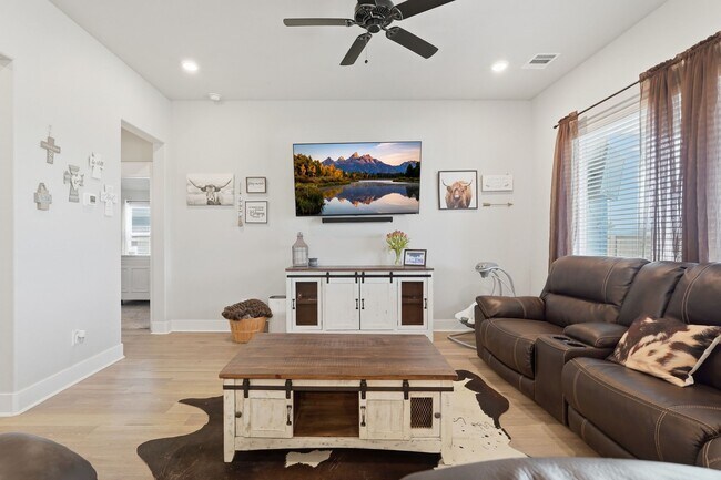 Building Photo - 173 Brazos Bnd