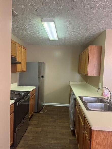Building Photo - 5869 Strathmoor Manor Cir