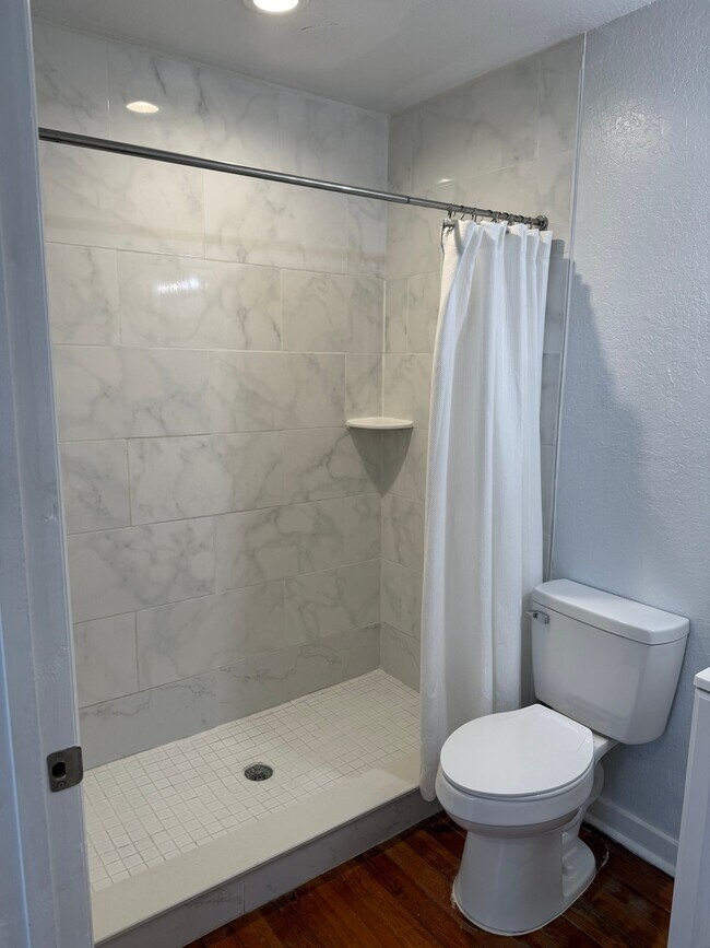 Building Photo - 1090 10th St N