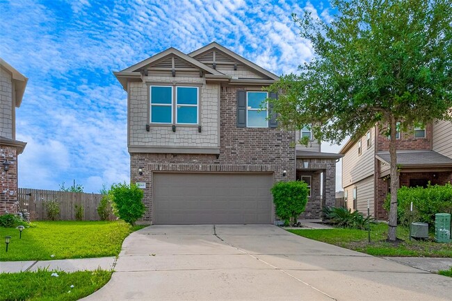 Building Photo - 16360 Oakside Hollow Ln