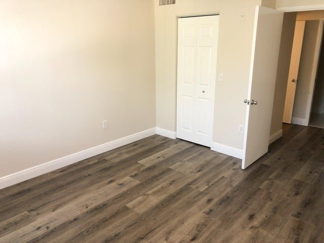 Building Photo - 7808 Sonoma Springs Cir