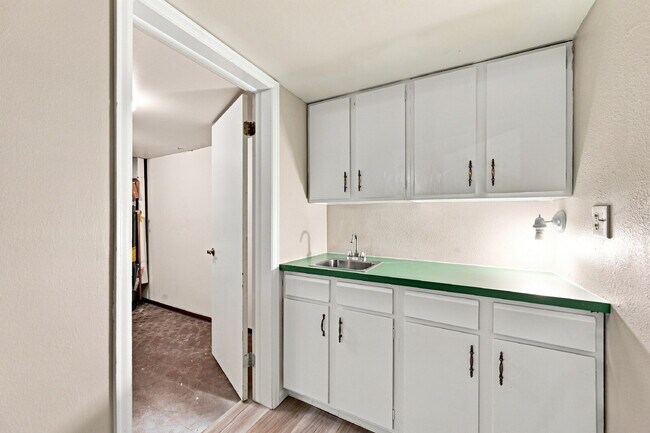 Building Photo - $2,340.95, 2 Beds - 3 Bath, Single Family Home in Littleton with Brand New Appliances!