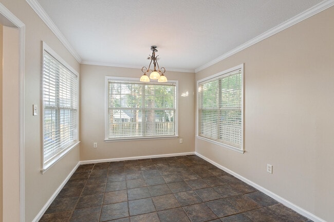 Building Photo - 391 Sandleton Way