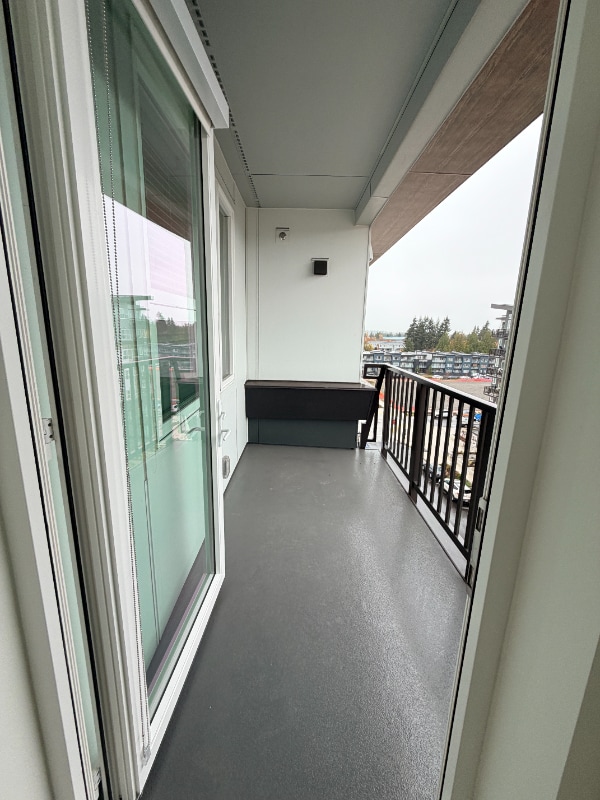 Building Photo - 2950 NE 11th St