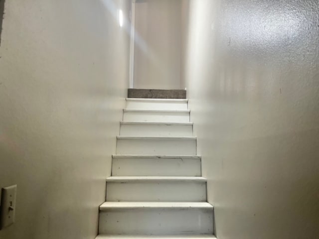 Building Photo - Pheasant Glen Town House #34