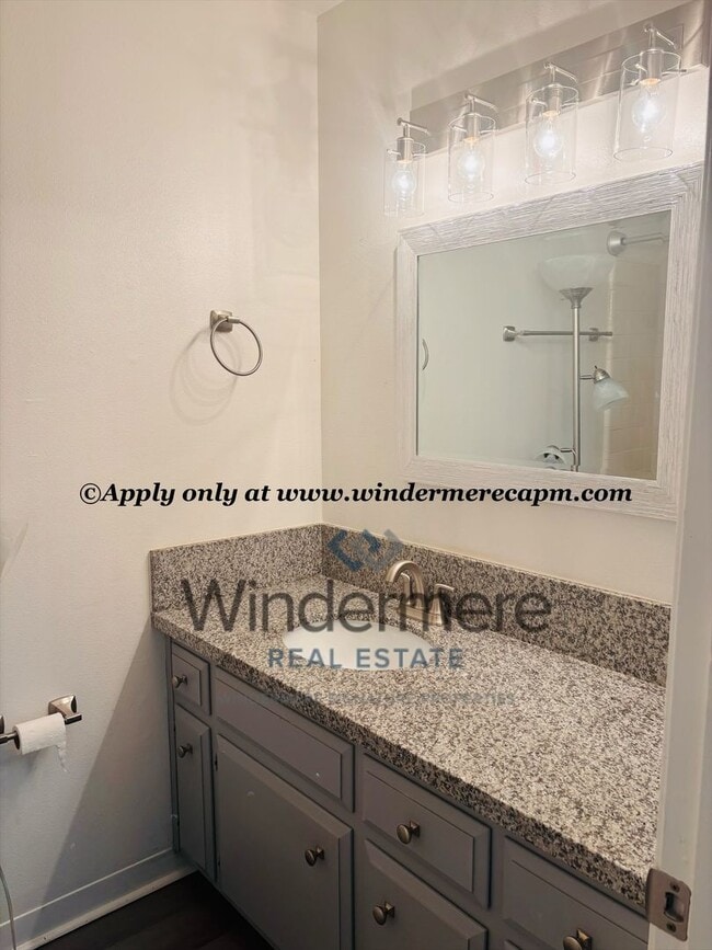 Building Photo - Charming 3-Bedroom Home in Prime West Sac ...
