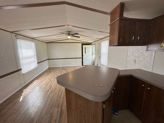 Building Photo - 3-Bedroom, 2-Bath Mobile Home in Wanchese