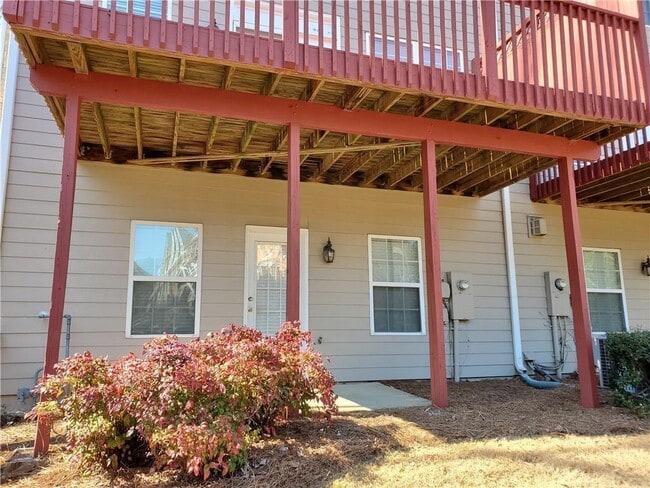 Building Photo - 11025 Brunson Dr