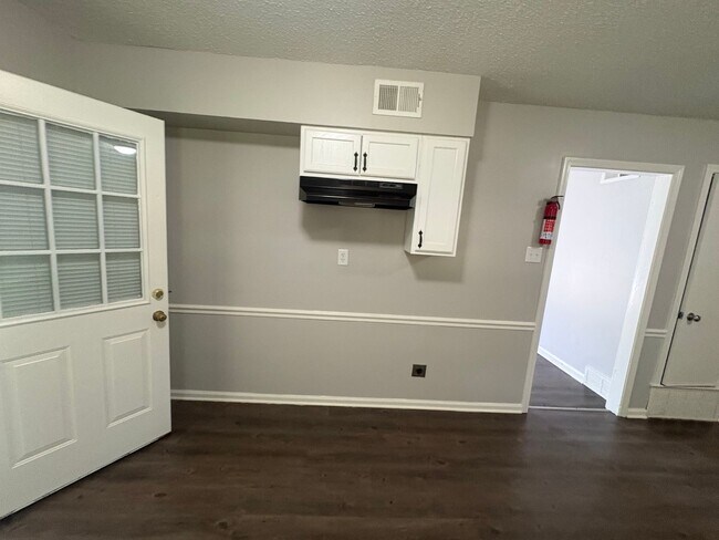 Building Photo - 5087 Blacksmith Dr