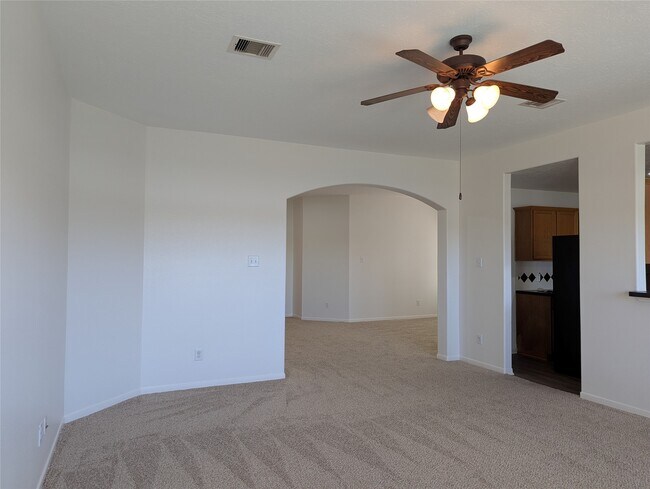 Building Photo - 5618 Savannah Woods Ln