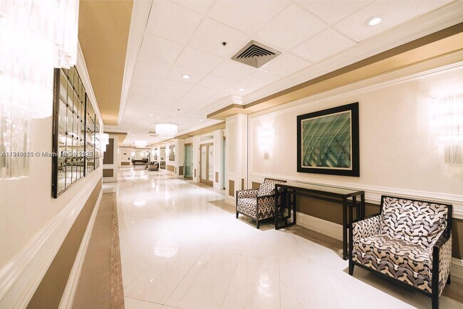 Building Photo - 1717 N Bayshore Dr