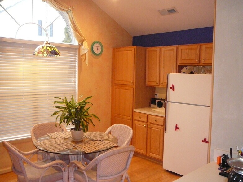 Building Photo - 6511 Bellcross Trl