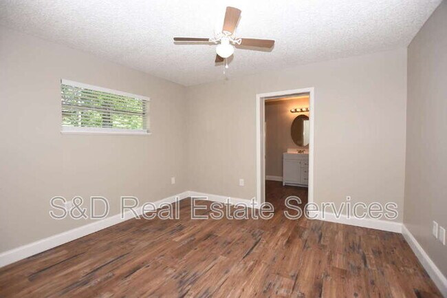 Building Photo - 1224 Waterview Blvd E