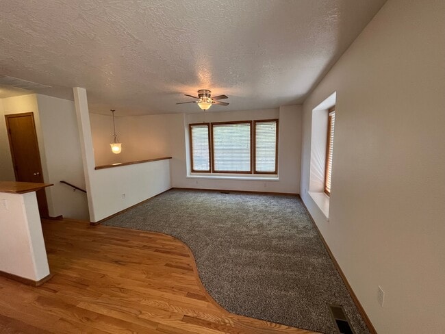 Building Photo - 1241 W Kimra St