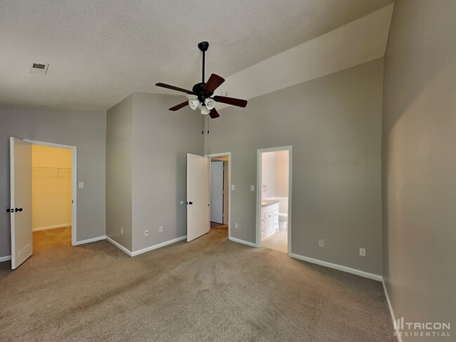 Building Photo - 9325 Oren Thompson Rd