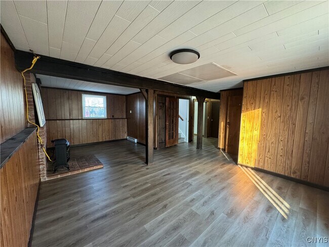 Building Photo - 8223 Lucchesi Dr