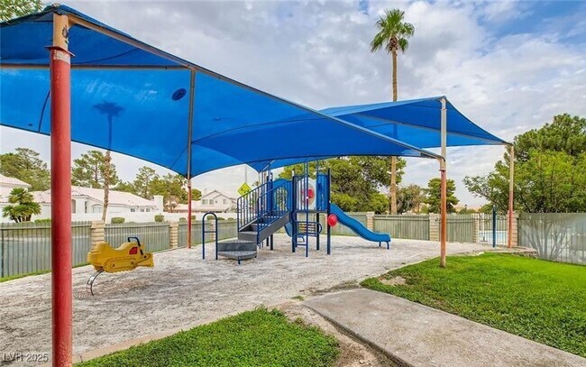 Building Photo - 2632 Ironside Dr