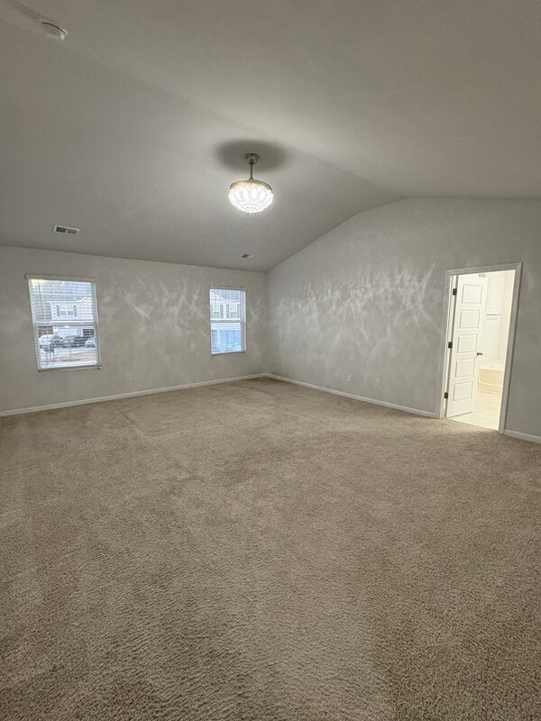 Building Photo - 407 Lakemont Dr