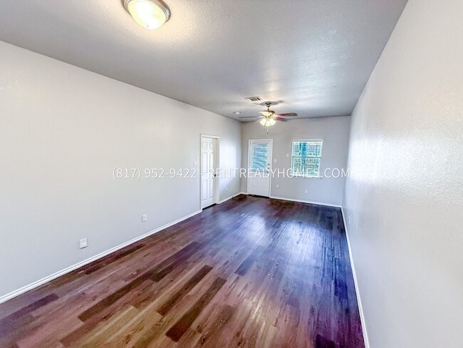 Building Photo - 3130 S Cherry Ln