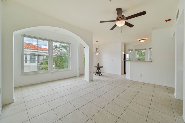 Building Photo - **ESTERO PRIME LOCATION ~ Top Floor 2/2 Co...