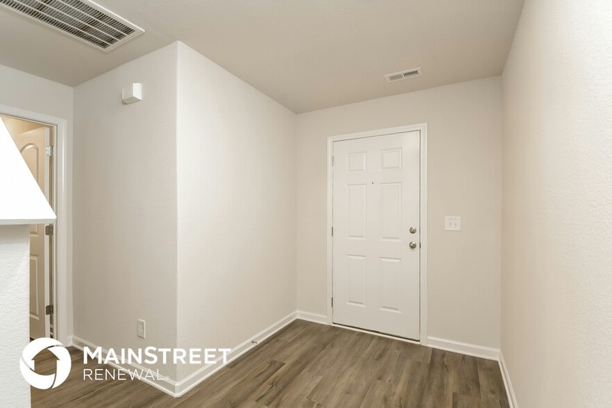 Building Photo - 376 Gourd St
