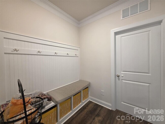 Building Photo - 2216 Skybrook Oaks Dr