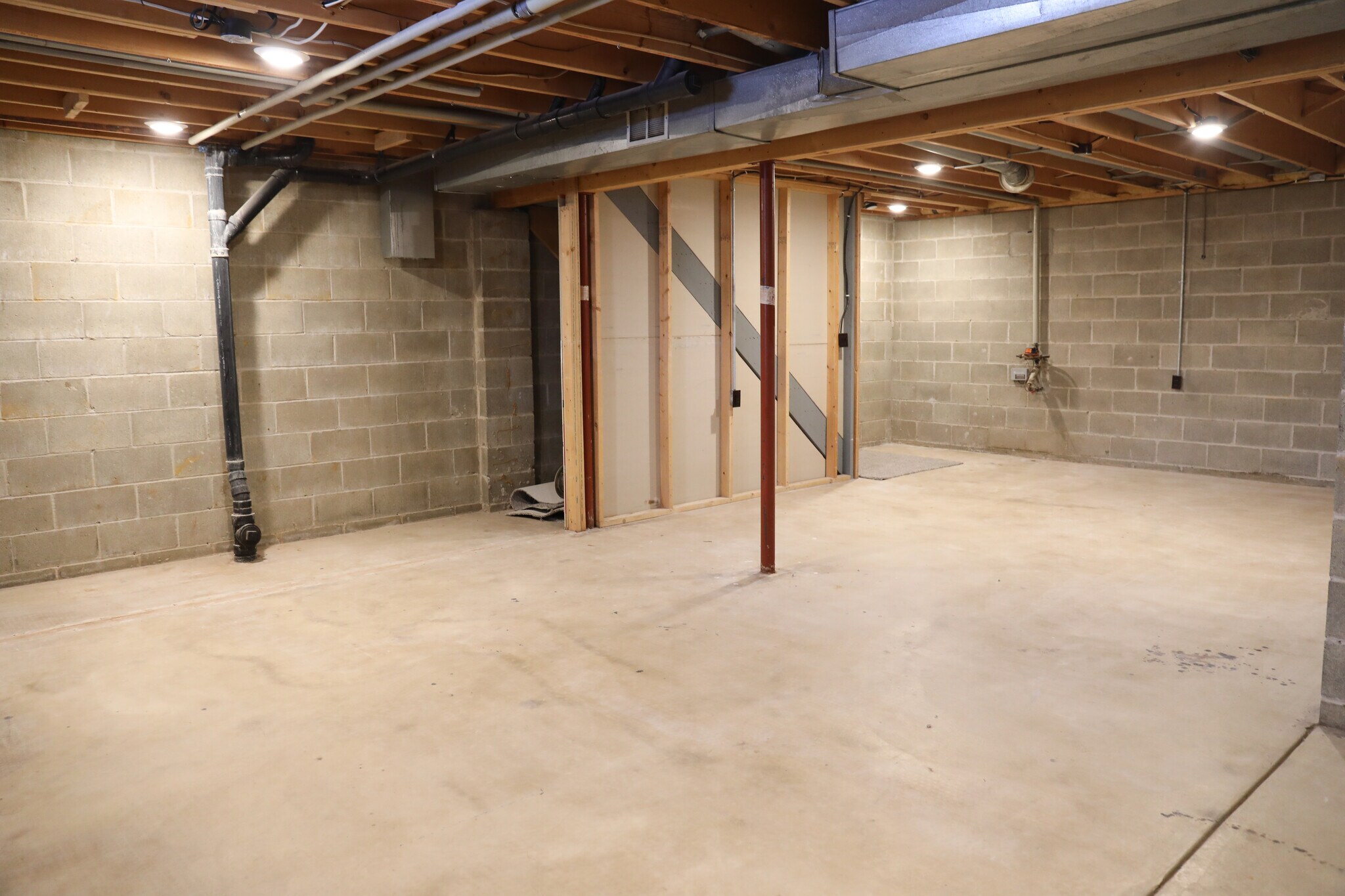 Building Photo - 5409 Johnnycake Rdg NE