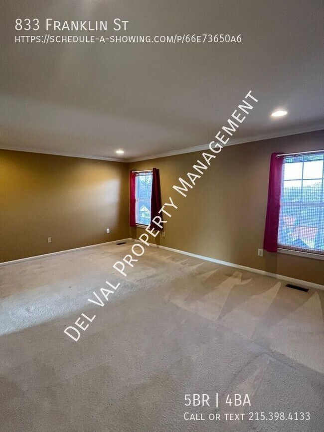 Building Photo - 833 Franklin St