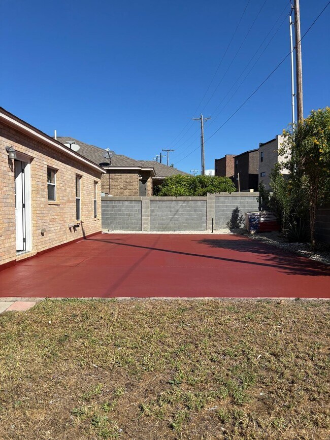 Building Photo - 217 Kahlo Loop