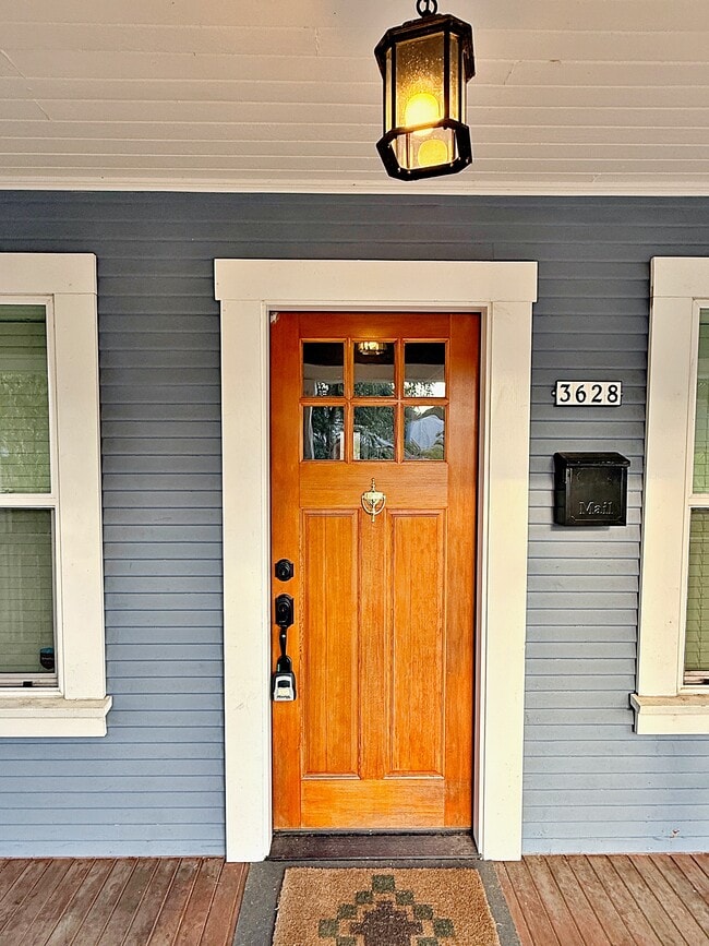 Building Photo - 3628 SE 49th Ave