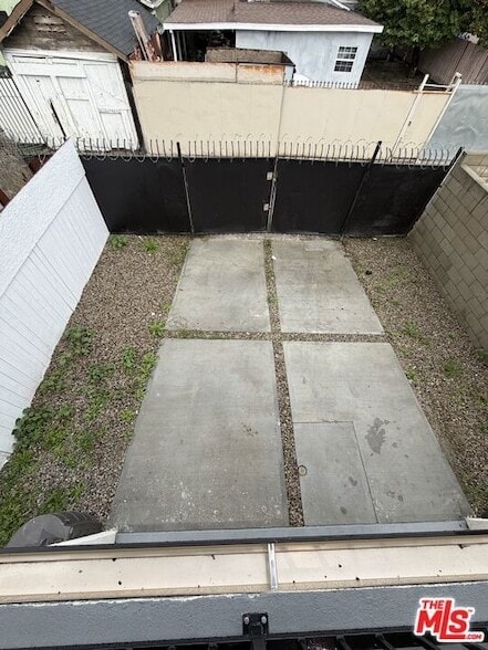 Building Photo - 8624 Graham Ave