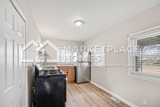 Building Photo - 8212 Timken Ave