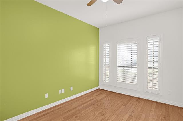 Building Photo - 3404 High Vista Dr