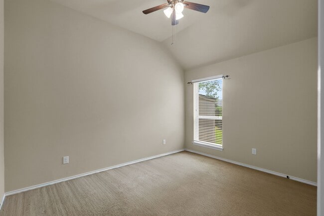 Building Photo - 12938 Buchanan Oaks Ln