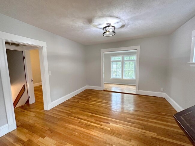 Building Photo - 19 Whitney Ave