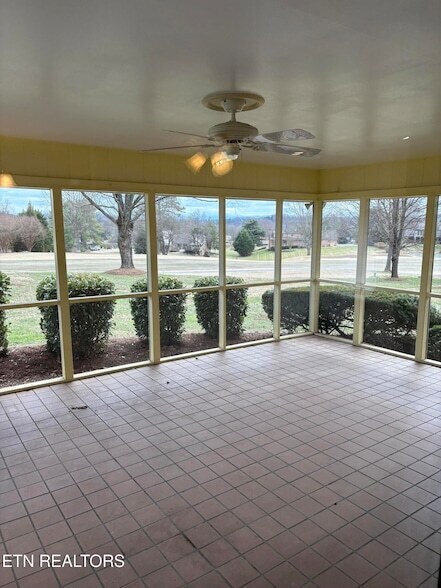 Building Photo - 218 Baltusrol Rd