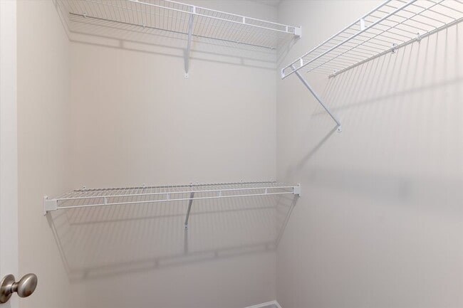 Building Photo - 2819 Cruze Dr