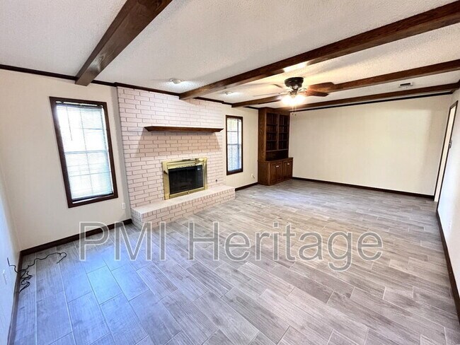 Building Photo - 3101 Brooken Hill Dr