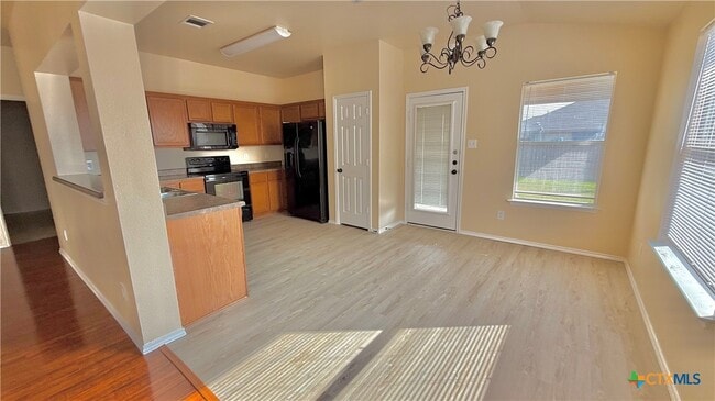 Building Photo - 2006 Griffin Dr