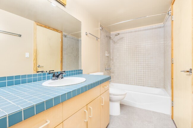 Building Photo - 1830 Wilikina Dr