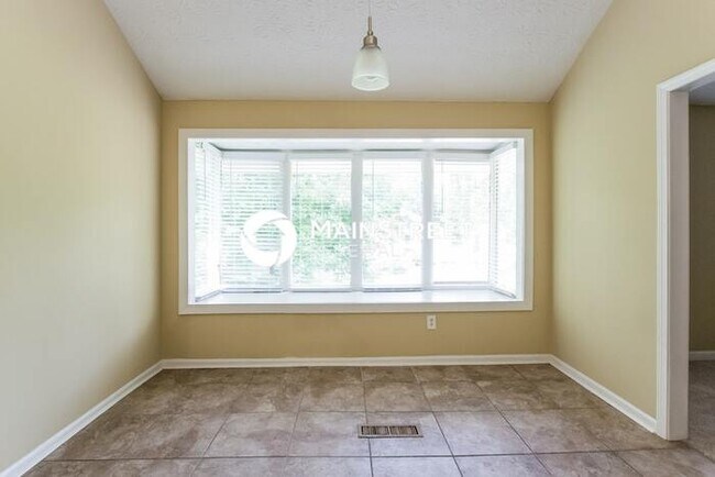 Building Photo - 4 Bedroom Pet-Friendly Home in Marietta, G...