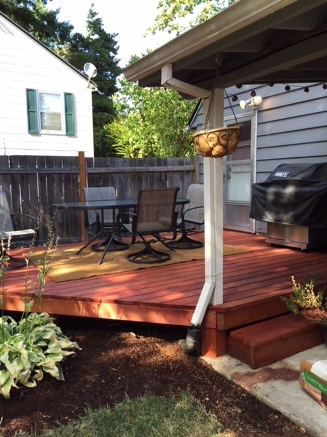Building Photo - Charming one level 2 bedroom 1 bath house ...